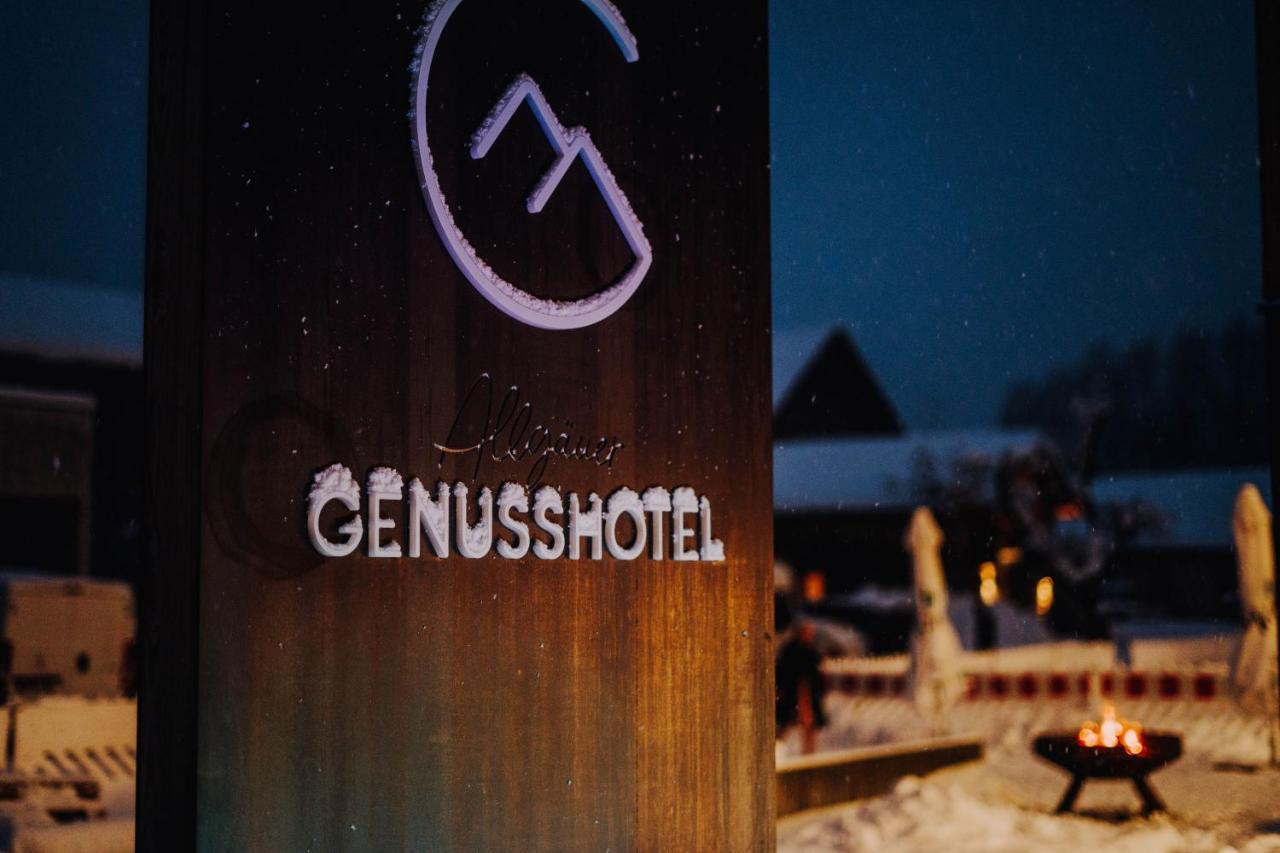Allgaeuer Genusshotel Und Historischer Dorfgasthof Hirsch ลอยท์เคียร์ช อิม อัลล์กอย ภายนอก รูปภาพ
