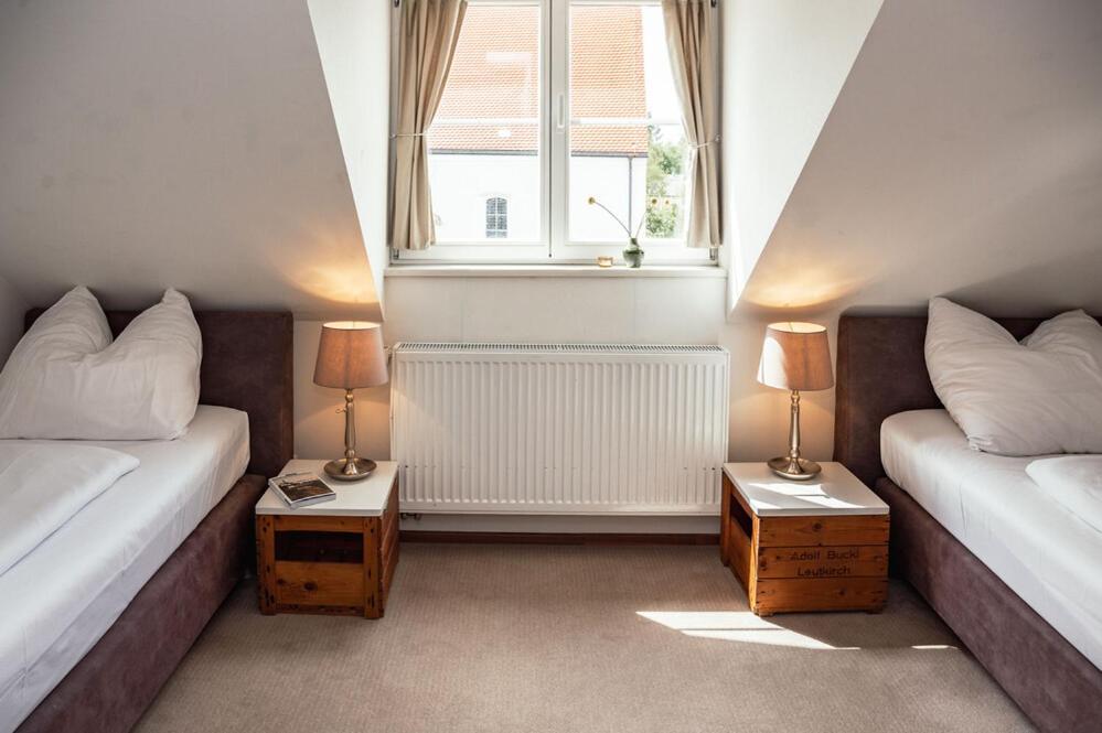 Allgaeuer Genusshotel Und Historischer Dorfgasthof Hirsch ลอยท์เคียร์ช อิม อัลล์กอย ภายนอก รูปภาพ